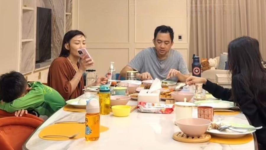 Potret Tingkah Anak Artis saat Sahur Ramadhan 2026