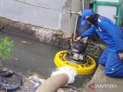 Seratusan Rumah Kebanjiran di Rawa Terate Cakung, Pompa Dikerahkan