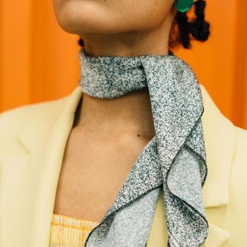 5 Tips Memakai Scarf agar Tampilan Makin Stylish