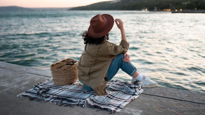 Sering Jadi Pelarian 9-to-5, Inilah 6 Fakta Tren Micro-Retirement yang Populer di Kalangan Gen Z