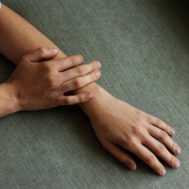 Cara Hidrasi Kulit yang Tepat Menurut Dermatologis Agar Tak Kering saat Puasa