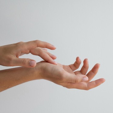 Kenali Ciri Kulit Tak Terhidrasi dengan Baik saat Puasa