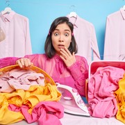 5 Kebiasaan yang Membuat Pakaian Cepat Rusak Tanpa Disadari