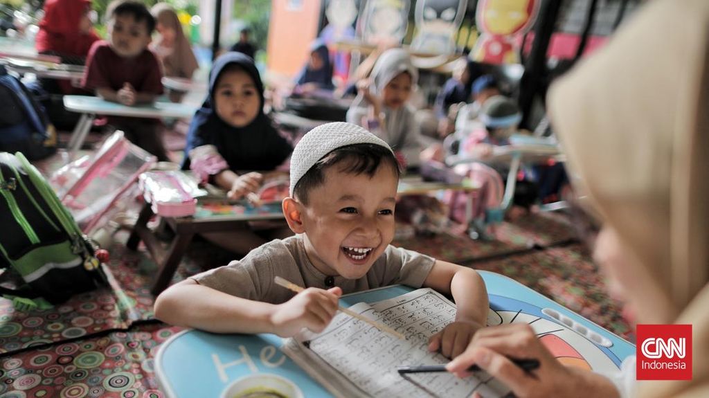 FOTO: Pesantren Kilat di RPTRA Jadi Alternatif Ngabuburit Anak