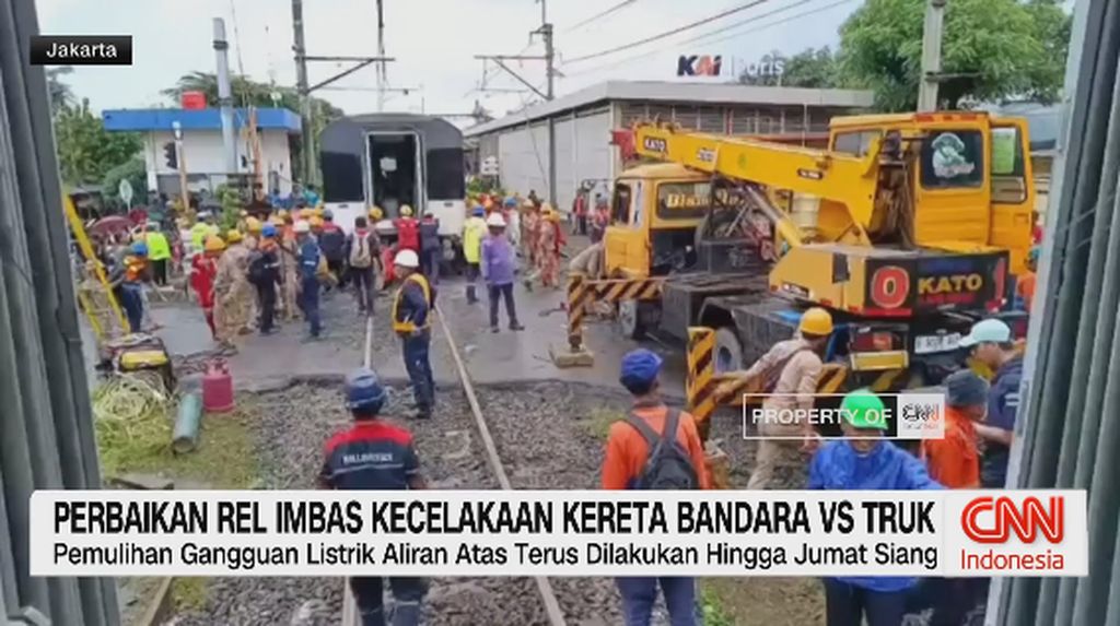 VIDEO: Perbaikan Rel Imbas Kecelakaan Kereta Bandara Vs Truk