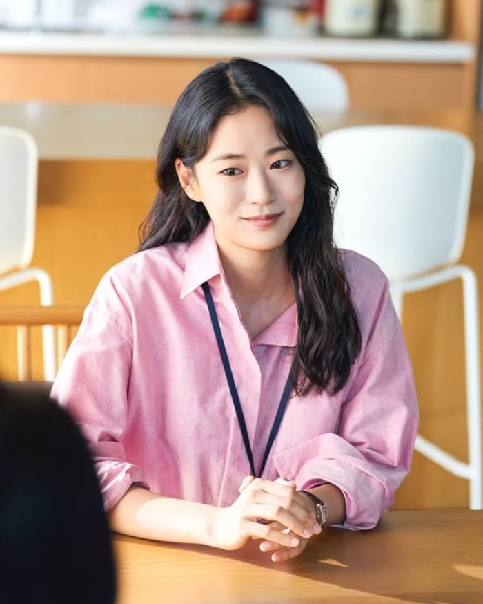 Sederet proyek akting yang dibintangi Lee Yi Dam di Netflix adalah Daily Dose of Sunshine, Black Knight, Can This Love be Translated?, Pavane, dan The Art of Sarah./ Foto: instagram.com/netflixkr