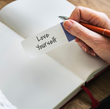 Benarkah Afirmasi Positif Punya Efek Baik? Ini Penjelasan Ilmiahnya Menurut Psikolog