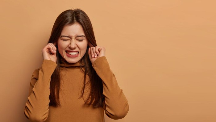 Hati-Hati, 5 Kebiasaan yang Bisa Mengganggu Fungsi Telinga