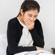 7 Cara Mengatasi Mual dan Pusing Tanpa Harus Membatalkan Puasa