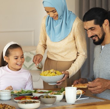 8 Daftar Makanan yang Bisa Jadi Meal Prep saat Ramadan, Wajib Ada di Kulkas!