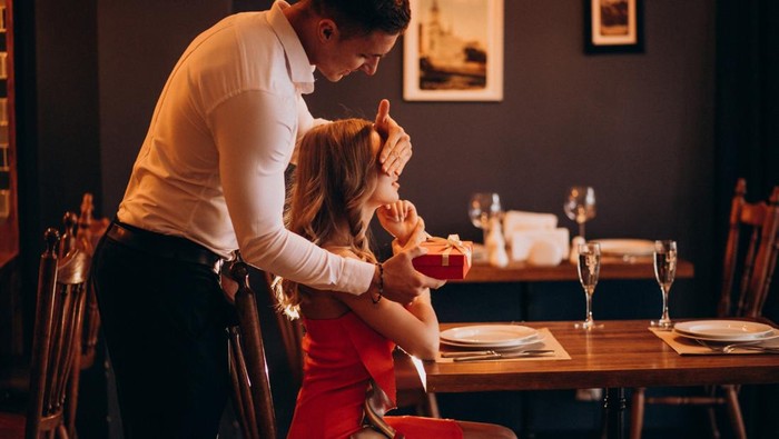 Serba Dimanjakan Pasangan, Apakah 