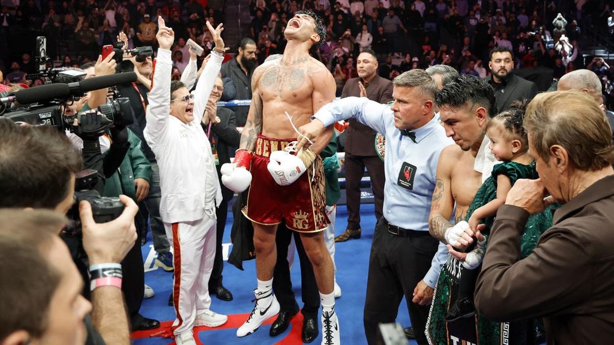 Ryan Garcia usai Rebut Sabuk Gelar Juara Dunia WBC: Cintai Ayahmu