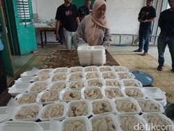 Aroma Khas Bubur Harisah yang Lahir dari Tradisi Keluarga di Cirebon