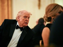 Video: Trump Umumkan Tarif Global Naik Lagi Jadi 15%