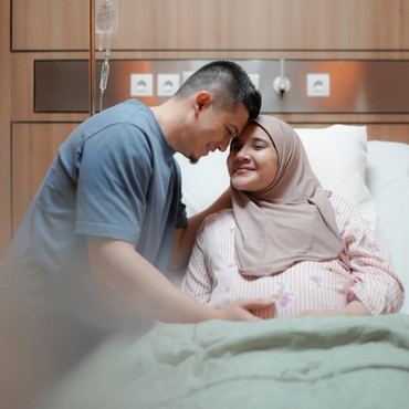 Haru Irwansyah Usai Zaskia Sungkar Lahirkan Anak Kedua: Terima Kasih Pengorbanannya