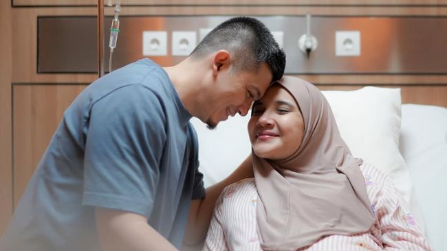 Alami Kontraksi Terus-menerus, Zaskia Sungkar Ungkap Penyebab Melahirkan Prematur