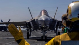 IRGC mengeklaim berhasil menghancurkan aset militer Amerika Serikat selain hanggar jet tempur F-35 di pangkalan udara AS di Yordania, Rabu (10/6).