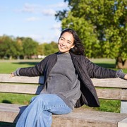 6 Ciri Kepribadian Perempuan yang Bisa Menikmati Kesendiriannya