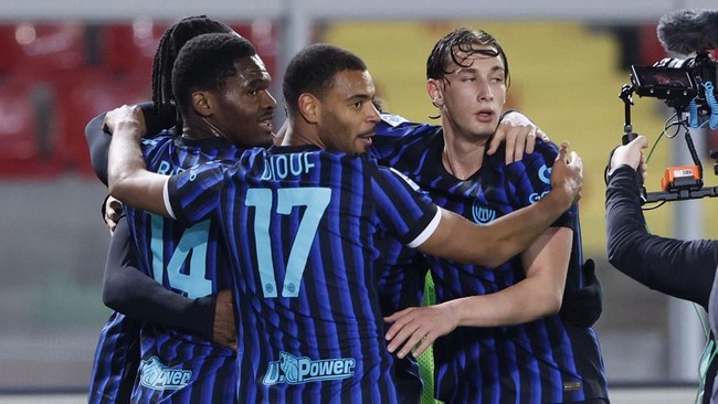 Inter Milan kini makin layak difavoritkan untuk jadi juara Liga Italia setelah hasil yang terjadi di pekan ke-26. Nerazzurri jauh meninggalkan Rossoneri.