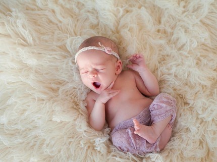 100 Ide Nama Bayi Perempuan yang Artinya Cerdas dan Beruntung