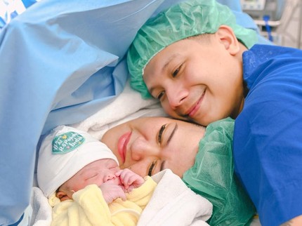 Putri Habibie Melahirkan Anak Pertama, Intip Momen Persalinan yang Penuh Haru