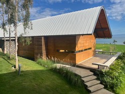 Rumah Temboknya dari Tanah? Ternyata Bikin Sejuk dan Ramah Lingkungan