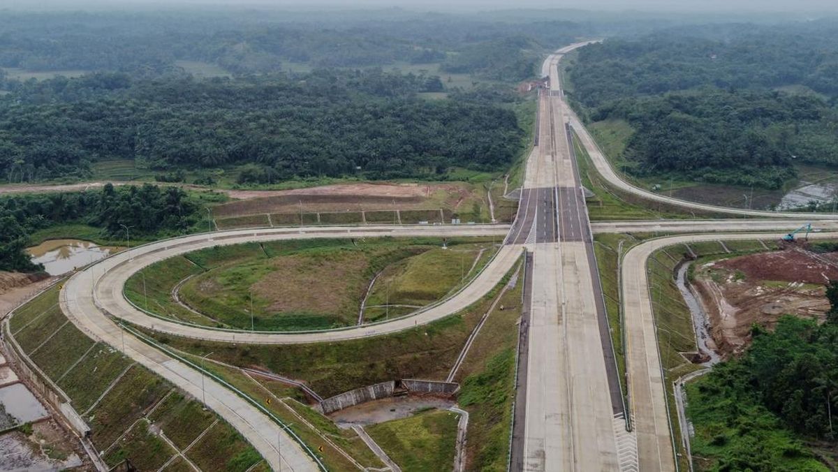 10 Jalan Tol dengan Pemandangan Indah di Indonesia