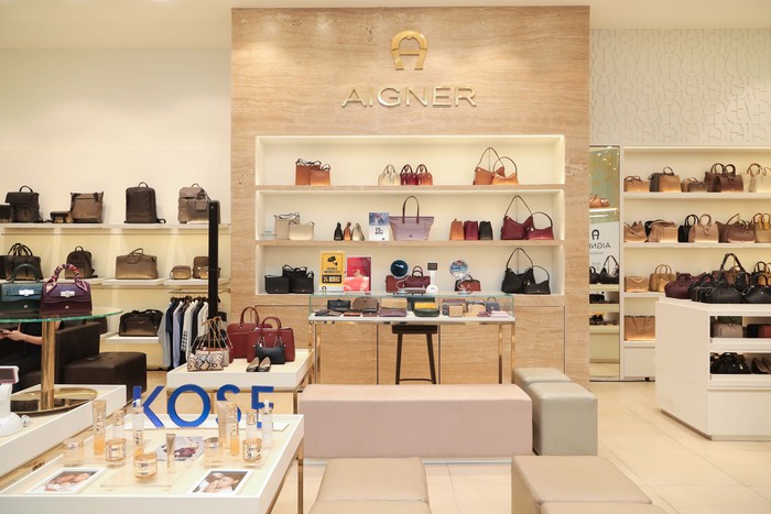 AIGNER x KOSE