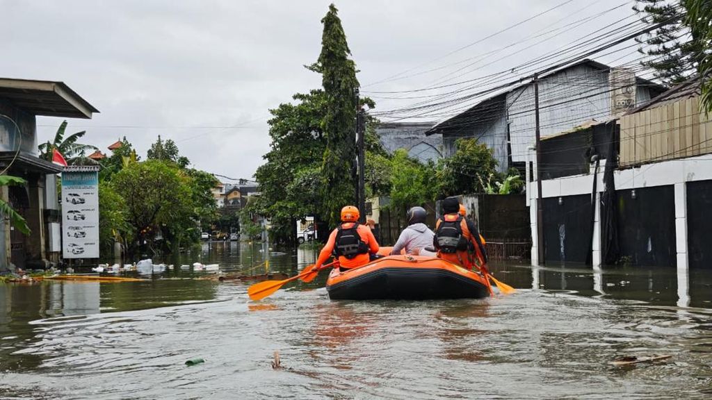 Banjir di Situbondo, Dua Warga Hilang Terseret Arus