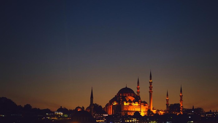 Mengenal 5 Ciri-Ciri Malam Lailatul Qadar yang Istimewa saat Bulan Ramadan