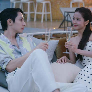 7 Potret Chemistry Jisoo BLACKPINK saat Kencan dengan Aktor Tampan di Drakor Bikin Iri