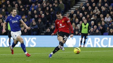 Liputan Olahraga CNN Sport : Hasil Liga Inggris: Sesko Cetak Gol, MU Menang Tipis Atas Everton