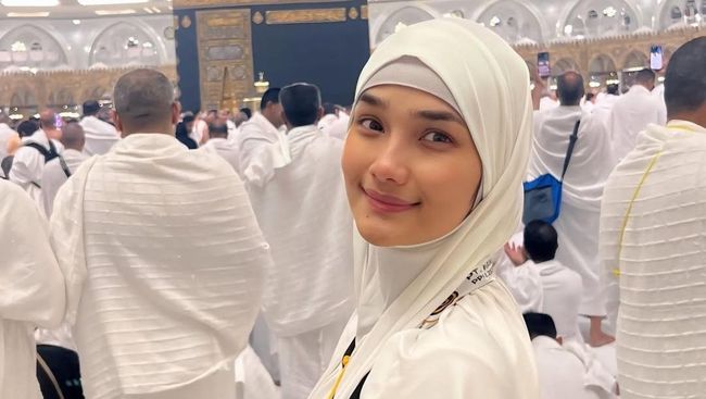 Faby Marcelia Ceritakan Pengalaman Aneh tapi Menyentuh Saat Jalani Ibadah Umrah
