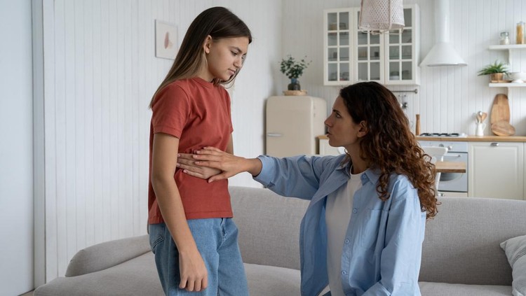 Menarche&comma; Fase Menstruasi Pertama