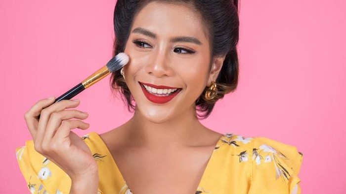 Kenalan dengan Overtone, Warna Permukaan Kulit yang Harus Kamu Ketahui