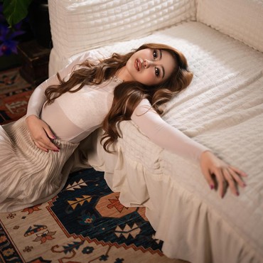 Rayakan 26 Tahun, Sisca Saras Rilis Single Baru 'Katanya Cinta'