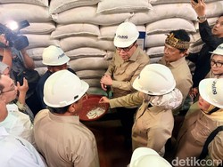 DPR RI Tinjau Gudang Bulog Sumsel Babel, Pastikan Stok hingga Kualitas Aman
