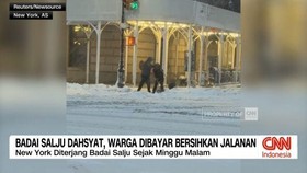 VIDEO: Badai Salju Dahsyat, Warga Dibayar Bersihkan Jalanan