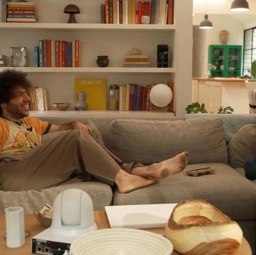 Fans Minta Selena Gomez Ceraikan Benny Blanco gegara Aksi Kentut Sembarangan