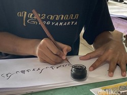 Cerita Pemuda NTB Merantau untuk Pelajari Kaligrafi di Sukabumi