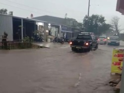 Jalan Poros Moncongloe Maros Arah BTP Makassar Terputus Imbas Banjir