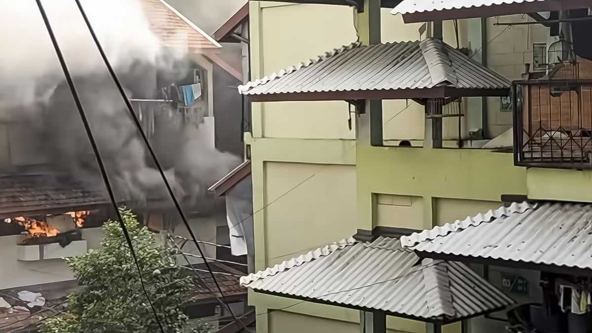 Rusunawa Sombo Surabaya Kebakaran, 17 Mobil Damkar Dikerahkan