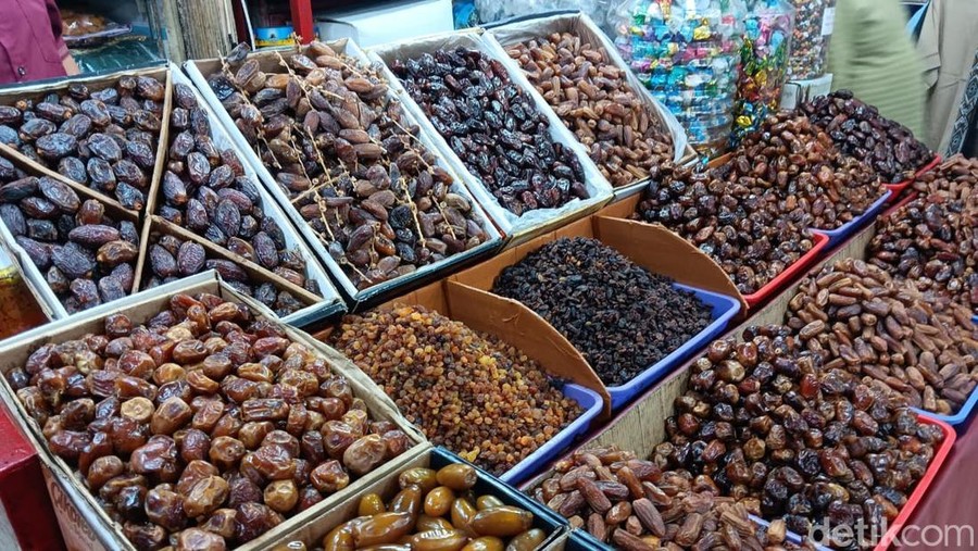 Kurma di Tanah Abang