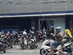 Viral Oknum Diduga Jukir Liar Ancam Nasabah Bank di Surabaya