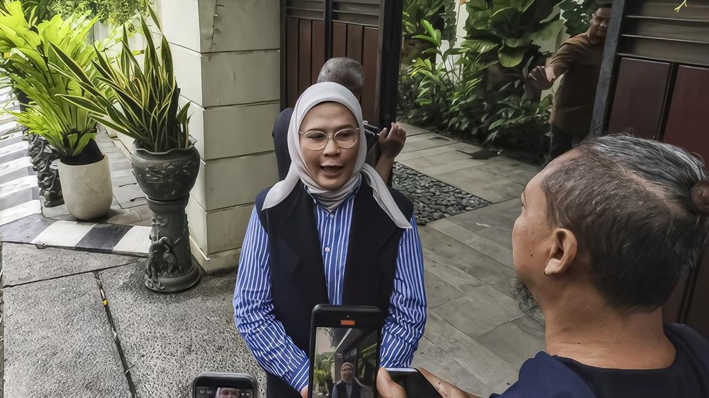 Eks Bupati Indramayu Nina Bachtiar Temui Jokowi, Minta Restu Masuk PSI