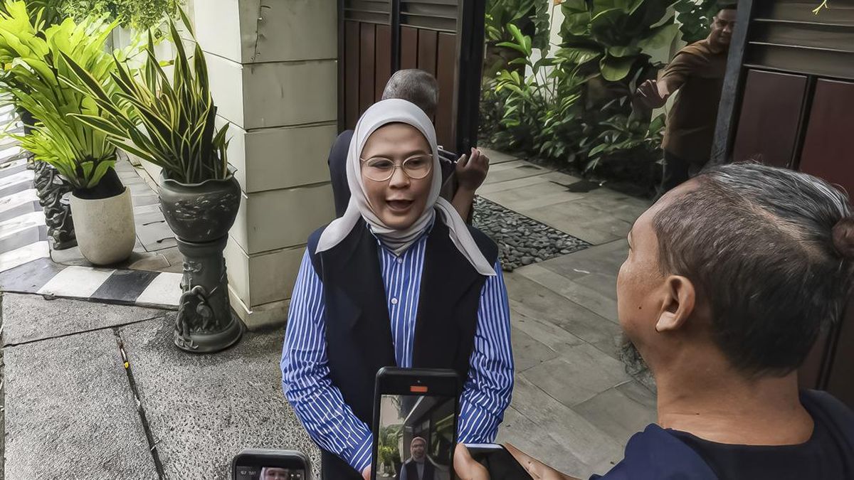 Eks Bupati Indramayu Nina Bachtiar Temui Jokowi, Minta Restu Masuk Psi