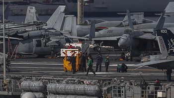 FOTO: Siaga Serang Iran, Toilet Kapal Induk USS Gerald R Ford Mampet