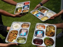 Unik! MBG Versi Kafe di Lumajang Sisihkan Keuntungan untuk Guru Honorer