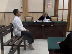 Waria Mojokerto Produsen Konten Porno Gay Dituntut 2 Tahun Bui