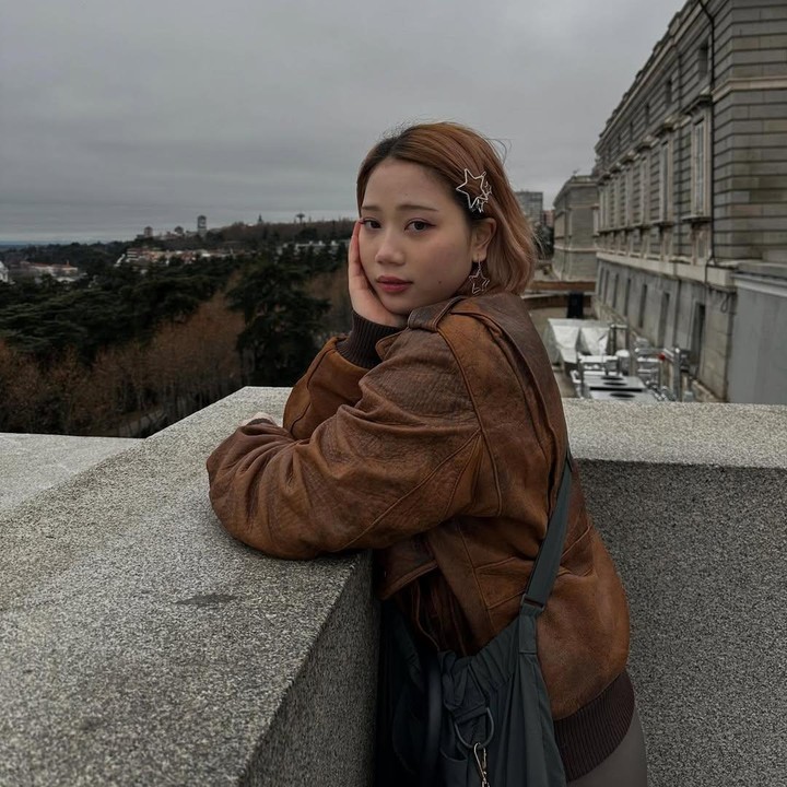 <p>Anak kedua Atalia Praratya dan Ridwan Kimal, Camillia Laetitia Azzahra selalu mencuri perhatian. Perempuan yang akbar disapa Zara ini diketahui menetap di Inggris setelah diterima kuliah di Newcastle University, Bunda. (Foto: Instagram @camilliazr)</p>